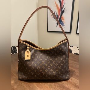 Louis Vuitton Monogram CarryAll MM - New Condition! Clutch never been used